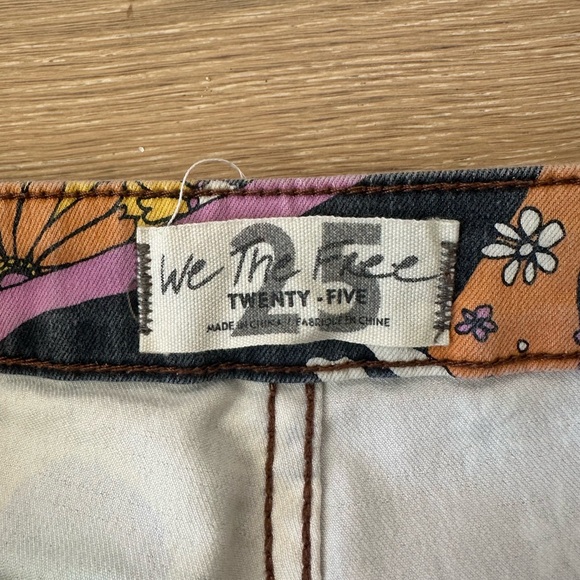 RARE Free People flare jeans - Picture 3 of 6